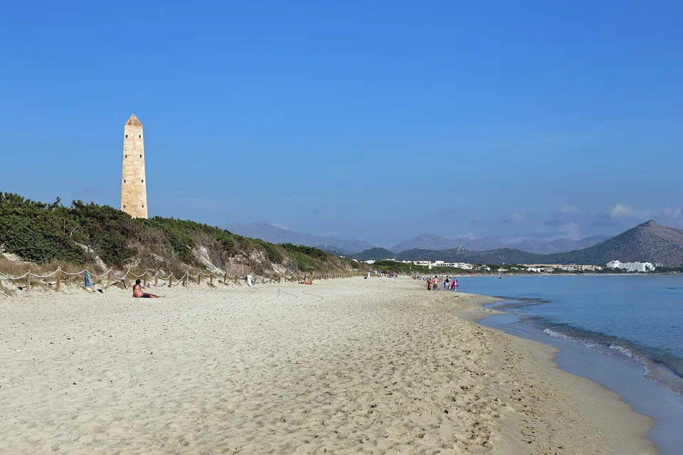 Golden sand beach with turquoise water in Spain
