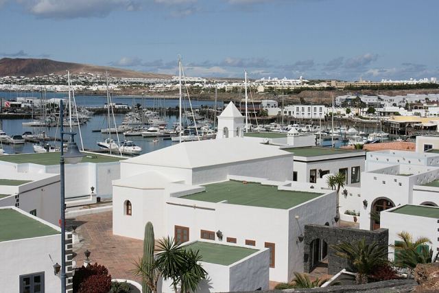 Beach: Playa Blanca (Yaiza)