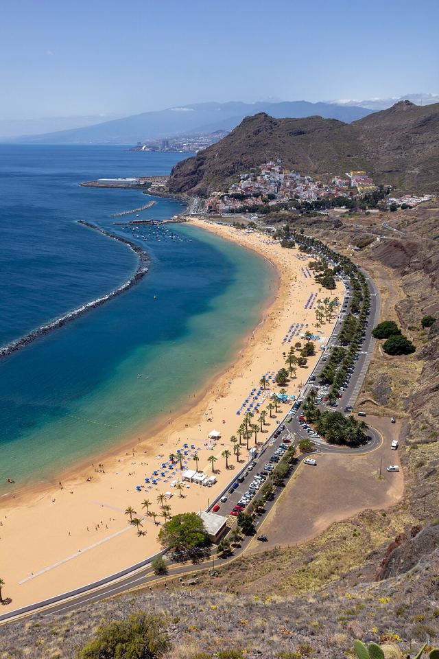 Beach: Playa de Las Teresitas (Santa Cruz de Tenerife)